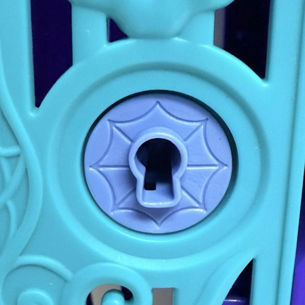 Monster High Skulltimate Secrets Garden‎ Mysteries Twyla LOCKER ONLY